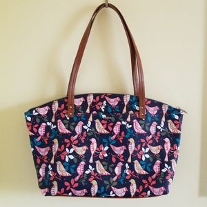 Super cute Relic bag!!